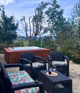 Santa Elena House | Casa Nyra with Jacuzzi near JMC - Santa Elena