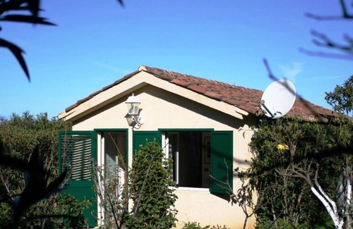 Ricadi House | Casa Orto, for 2 people, with shared pool and access to the beach