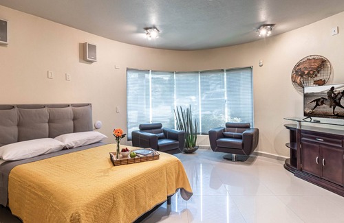 Sumiya House | Casa p/ 22 Alberca y Jacuzzi Climatizado y Sauna