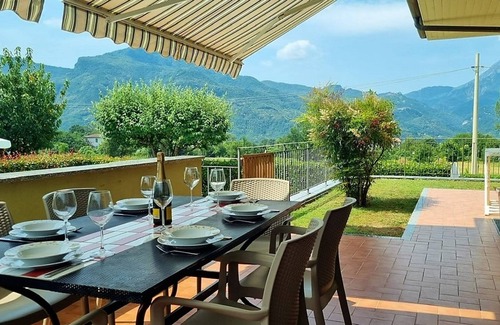 Mologno Villa | Casa Patrizia, Private Pool, Walk to restaurants, Barga!