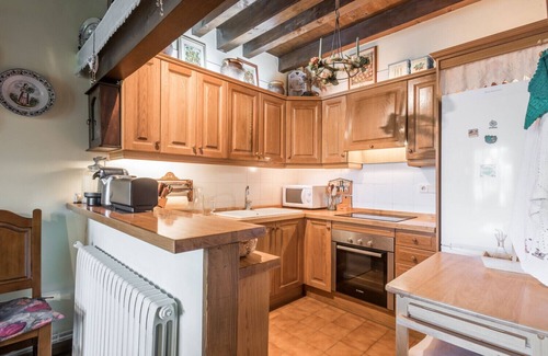 Pujo Ski Chalet | Casa Pinarrets by Totiaran in Salardú, 10 people, 5 bedrooms, with garden