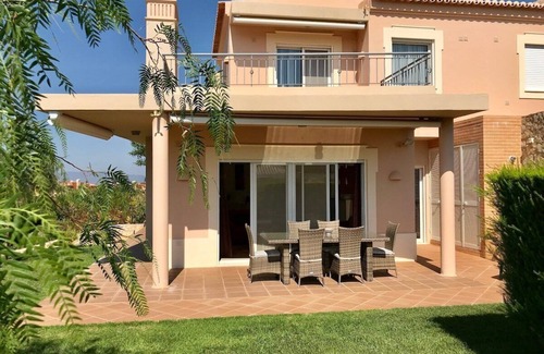 Estombar Ski Chalet | Casa Pinta - on golf resort with great view!