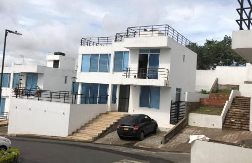 Girardot House | Casa Quinta con piscina Girardot- Via el Peñón