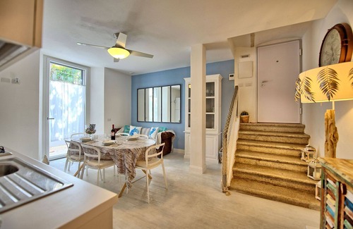 San Vincenzo Apartment | Casa Riva - Seafront apartment
