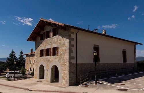 Berrioplano Cottage | Casa Rural Cortea for 6 people plus an extra