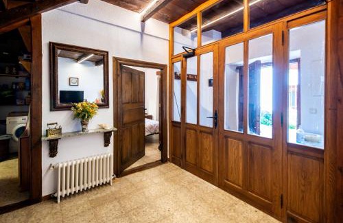 Boca de Huergano House | Casa rural El Casar de Espejos I y II