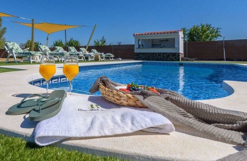 Cartama Villa | Casa Rural Las Adelfas Cártama by Ruralidays