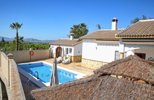 Alhaurin el Grande House | Casa Rural Típica Andaluza, WiFi,Piscina, Barbacoa, Aire Acondicionado, 5min Centros