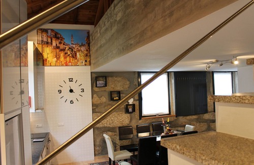 Paranhos Villa | Casa São Dinis, in Porto, has a great location, design and comfort.