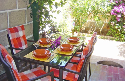 Chayofa House | Casa Sarita - private colorful vacation home in Chayofa with pool