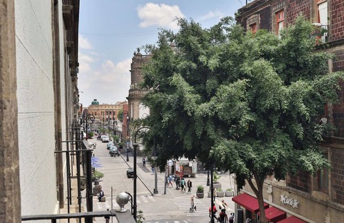 Downtown Mexico City Apartment | CASA SAUTO 12 Historic 1 BR with balconies and Rooftop next to Zocalo