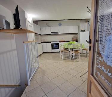 Old Town Cisternino House | Casa Scheledd