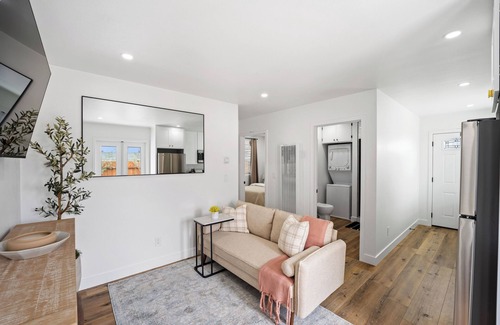 Oxnard House | Casa Serene w/private patio; pet-friendly. 9-min drive to beach.