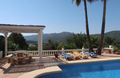 Jalon Villa | Casa Solvino