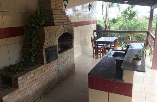 Iguaba Grande House | CASA SURYA, Piscina Fantástica, Churrasqueira, Completa, 18 HÓSPEDES na REGIÃO DOS LAGOS - Casa de Campo