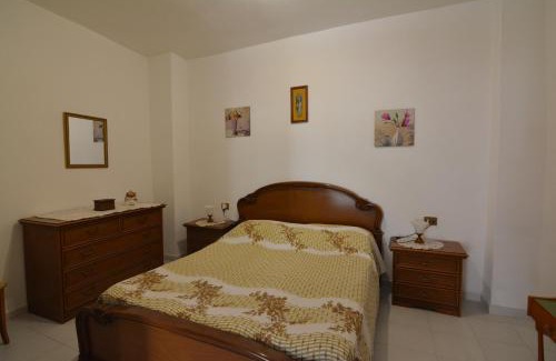 Iglesias Historic Centre House | casa vacanze I GIRASOLI