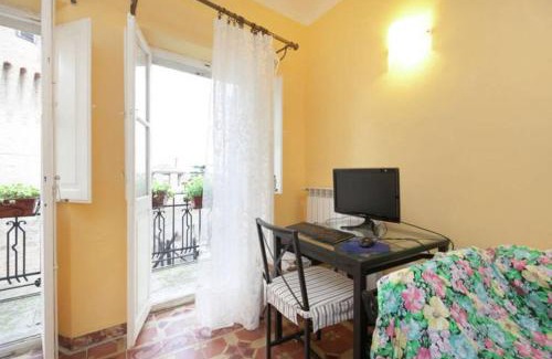 Mondavio House | Casa Vacanze Wellness La Rocca