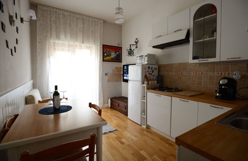 Quartiere XXII Collatino Apartment | Casa Verde Salvia[2 rooms,6PAX][Wi-fi-A/C]5 min Station,Late-check-in breakfast