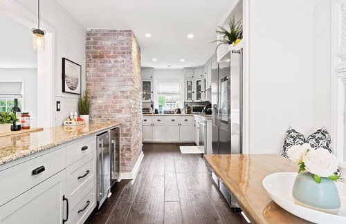 Southside House | Casa Washington - Private Pool, Mins to DT + Beach
