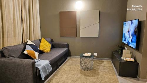 Meda Apartment | Casa27, convenient location to Milan Center & Como Lake