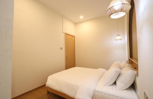 Sei Pinang House | Casabella Homestay 303 Batam Penuin