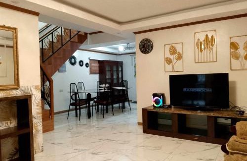 Silang House | CasaCavite - Your Chill Hideaway and Mini-Resort Just Minutes from all the Tagaytay-Silang-Nuvali Action!