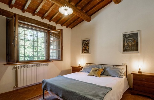 Arcidosso Villa | Casal'Terra Villa with Private Garden & Wi-Fi