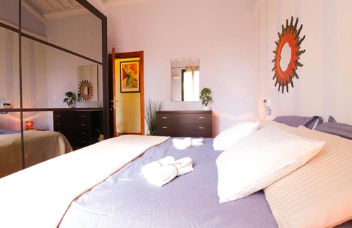 Osteria delle Noci Villa | Casale Val D' ORCIA- Relax e lusso in Piscina