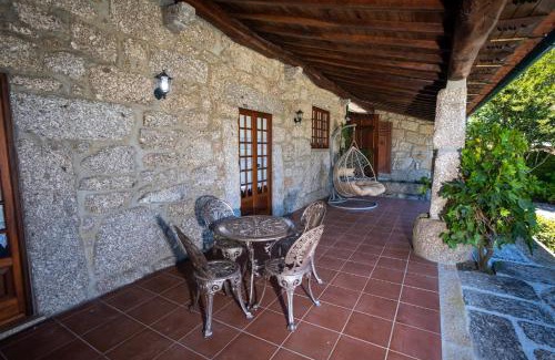 Bico Villa | Casas de Tourim