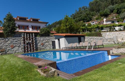 Bico Villa | Casas de Tourim