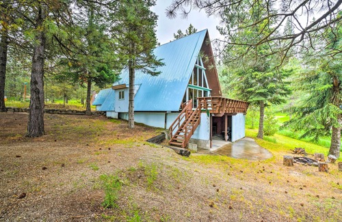 Cascade Cabin | Cascade A-Frame Cabin w/Lake Views!