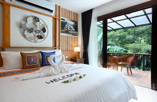 Na Mueang Hotel | Cascade Tara