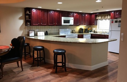 Gatlinburg Condo | Cascading Creek/Gatehouse Condos/2BR/1st floor/no steps