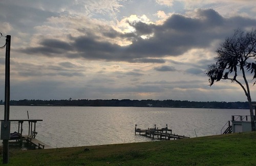 Livingston House | Casita by the Lake Livingston/Onalaska