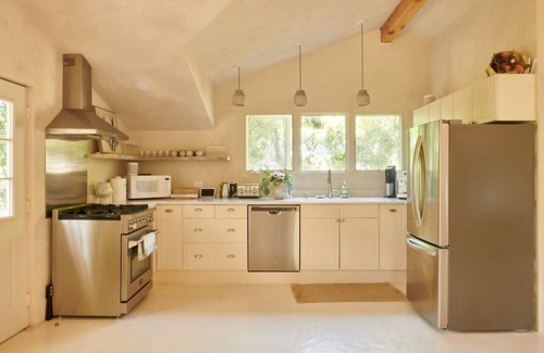 Santa Barbara House | Casita Calma- Guest House- Santa Barbara- 4 Guests