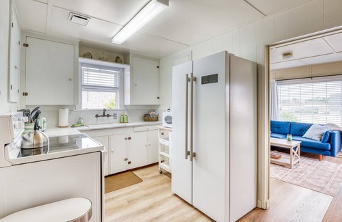 Lincoln City Cottage | Casita Del Mar | Walk to Beach + Game Room Fun