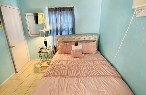 El Paso House | Casita del Rey: A quiet, child and pet friendly oasis in the heart of downtown