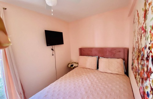 El Paso House | Casita del Rey: A quiet, child and pet friendly oasis in the heart of downtown
