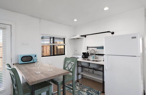 Tempe Apartment | Casita Near ASU – Clean, Pet Friendly & Private