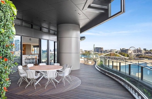 Brisbane Central Business District Apartment | CASSA ONE - Luxury River-View 1Bed Apt in Bne CBD