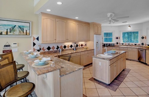 Sugarloaf Key House | *CASSIE’S PARADISE @ SUGARLOAF SHORES* Waterfront Mansion & Pool + LAST KEY SE