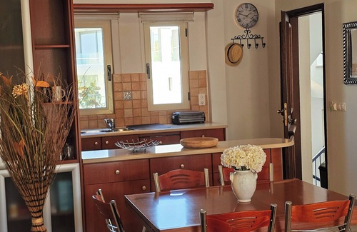 Maleme Villa | Cassiopeia 1-Bedroom Apartment on beach with pool