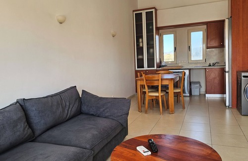 Maleme Villa | Cassiopeia 3-Bedroom House on beach with pool