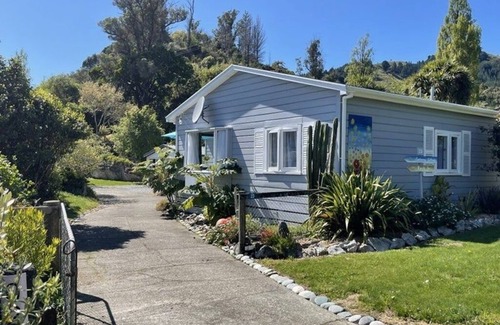 Pohara House | Castaway Cottage - Cute and relaxing house in beautiful Pohara