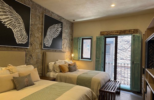 Santeagueda Hotel | Castello di Carlo – Loft Carlo II.