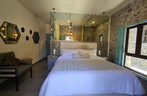 Santeagueda Hotel | Castello di Carlo - Suite Carlo I