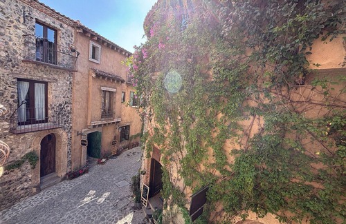 Santeagueda Apartment | Castle of Carlo – Charlemagne II Apartment