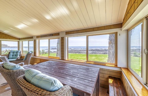 York Beach House | Castle Rock & Sea Belle Cottages