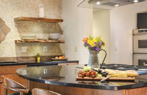Casas Adobes House | Catalina Foothills oasis on 2.1 acres with private pool & putting green