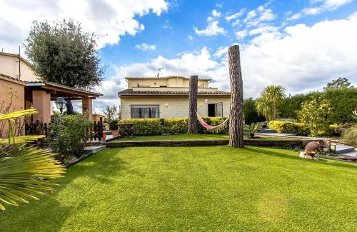 Santa Coloma de Farners Villa | Catalunya Casas Unique Costa Brava Abode with train access to BCN